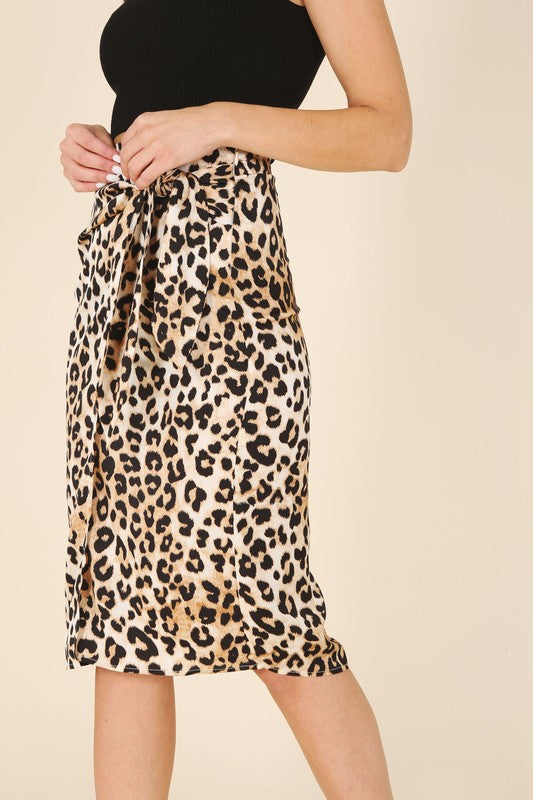 Satin leopard tie skirt Leopard by Lilou | Fleurcouture