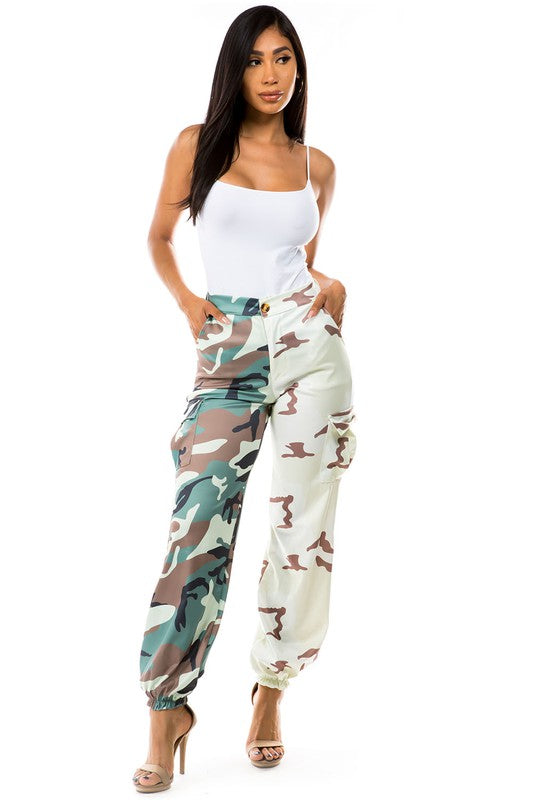 SEXY CASUAL PANTS CAMOFLAGE M by By Claude | Fleurcouture