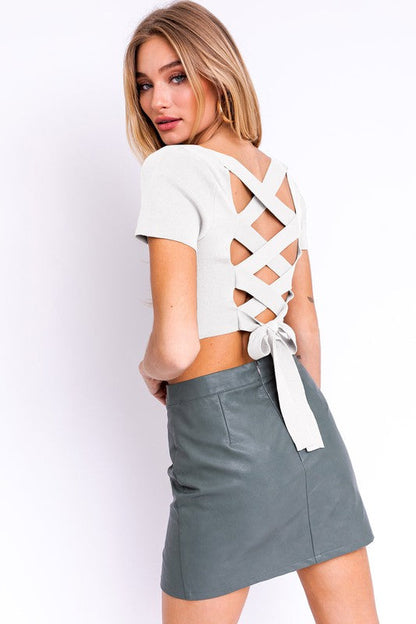 Short Sleeve Criss Cross Back Knit Top Off White S by LE LIS | Fleurcouture