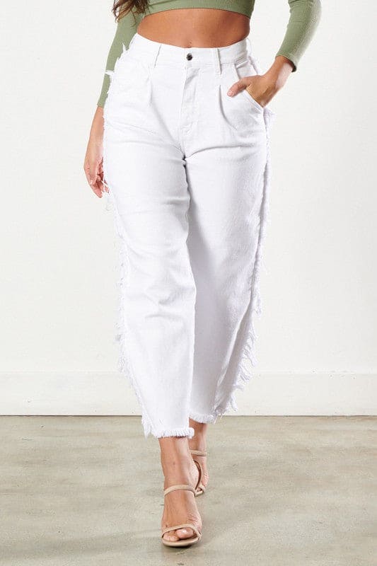 Slouchy Jeans White by Vibrant M.i.U | Fleurcouture