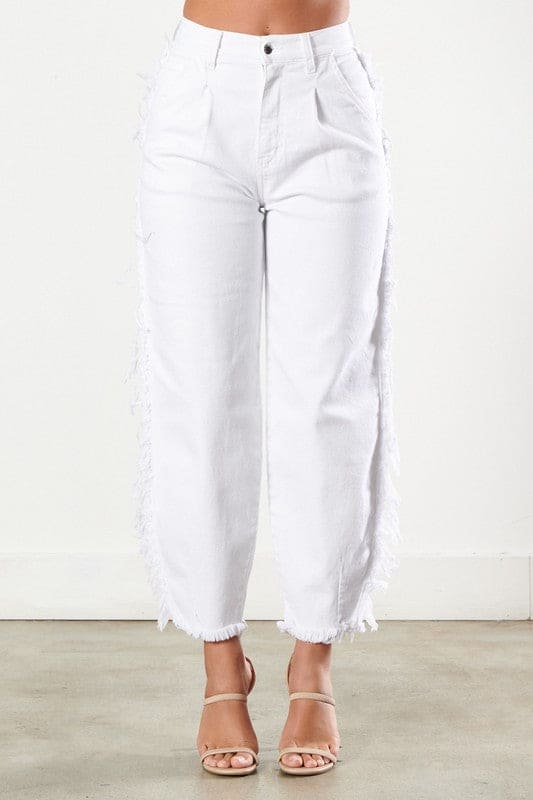 Slouchy Jeans White by Vibrant M.i.U | Fleurcouture