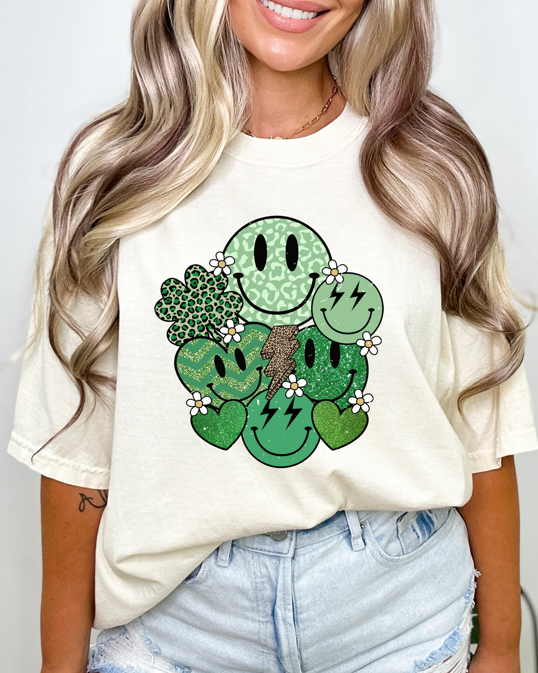 SMILE SHAMROCK TEE (COMFORT COLORS) by LL | Fleurcouture