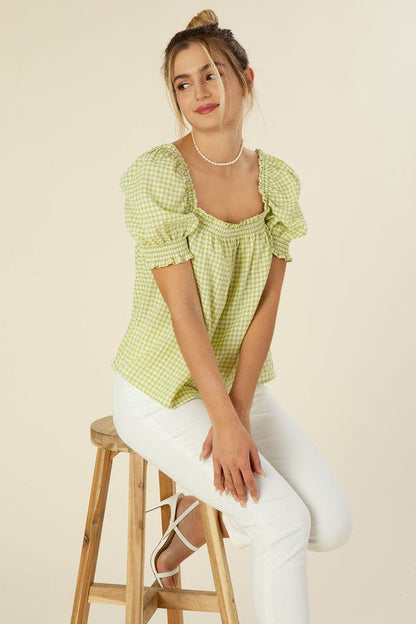 Smocked blouse with puff sleeve Green gingham by Lilou | Fleurcouture