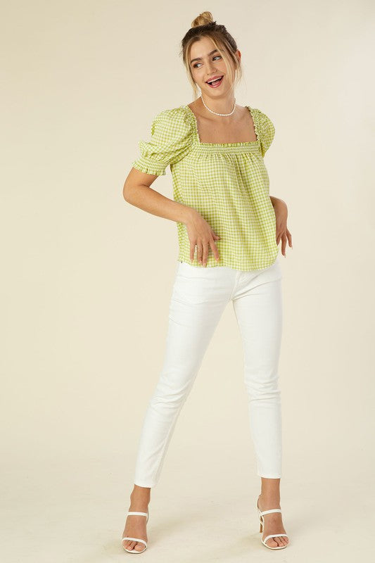 Smocked blouse with puff sleeve Green gingham by Lilou | Fleurcouture