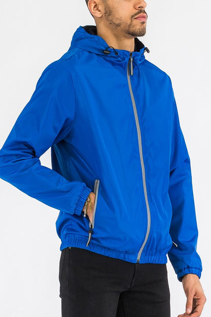 SOLID HOODED LIGHTWEIGHT WINDBREAKER JACKET Men&