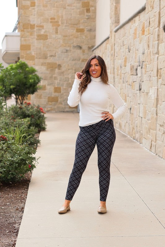 The Jillian Plaid Leggings Plaid by Julia Rose | Fleurcouture