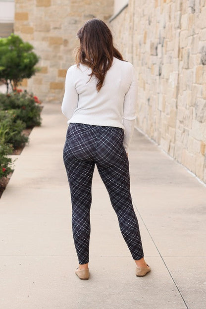 The Jillian Plaid Leggings Plaid by Julia Rose | Fleurcouture