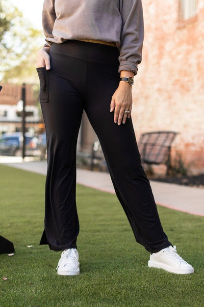 The Madison Black Straight Leg with Pockets Black by Julia Rose | Fleurcouture