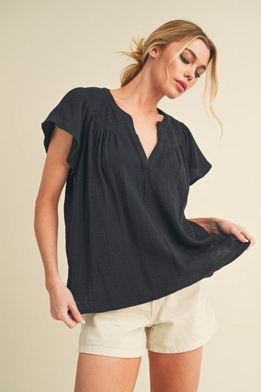 Thia Embroidered Short Sleeve Top S by Aemi + Co | Fleurcouture