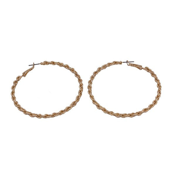 THIN CHAIN TEXTURE HOOP EARRINGS GOLD / GDGD Os by Bella Chic | Fleurcouture