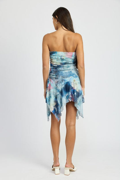 TIE DYE SHARKBITE TUBE DRESS LIGHT BLUE COMBO by Emory Park | Fleurcouture