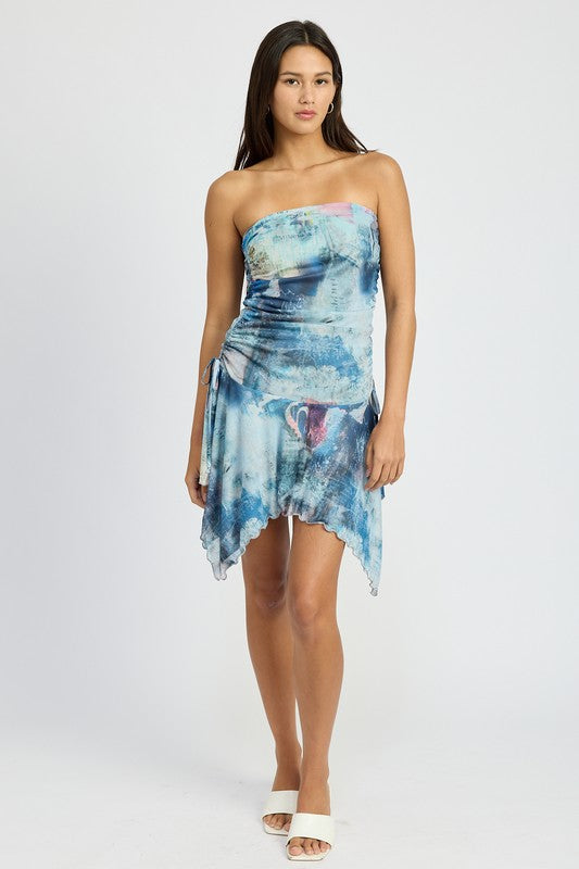 TIE DYE SHARKBITE TUBE DRESS LIGHT BLUE COMBO S by Emory Park | Fleurcouture