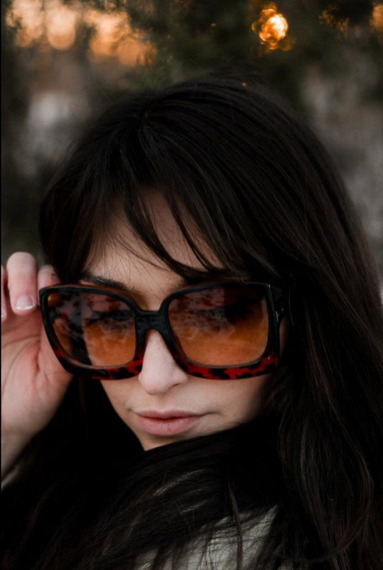 Tortoise Megan Oversized Gradient Sunglasses Tortoise os by Julia Rose | Fleurcouture