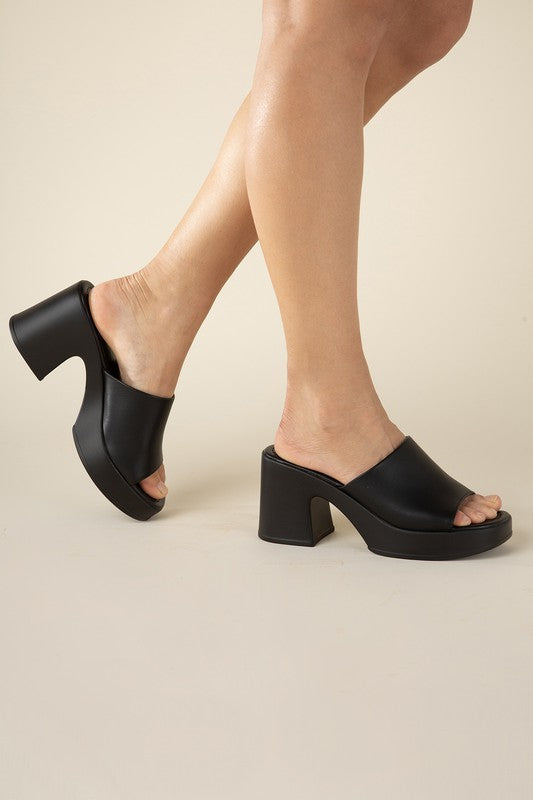 Typo Slide Mule BLACK 5.5 by Fortune Dynamic | Fleurcouture