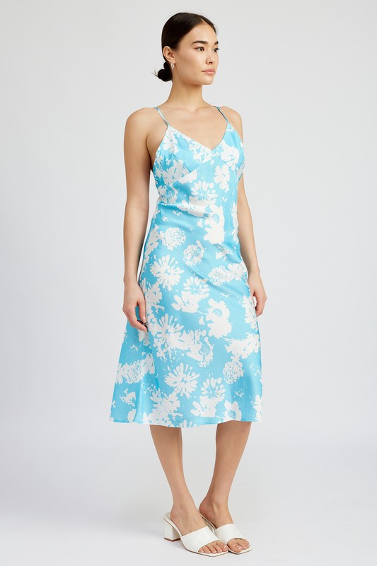 V NECK FLORAL DRESS WITH OPEN BACK TURQUOISE by Emory Park | Fleurcouture
