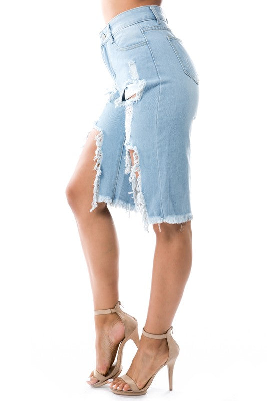 WOMEN FASHION DENIM SHORT LIGHT BLUE by By Claude | Fleurcouture